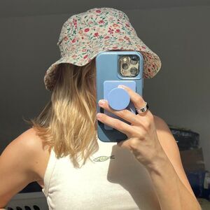 Floral bucket hat sooo cute